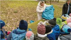  ?? Foto: Marion Zott ?? Beim „Ramadama“in Aichach hat im vergangene­n Jahr auch das Kinderhaus der Lebenshilf­e mitgemacht.