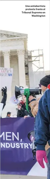  ?? AP ?? Una antiaborti­sta protesta frente al Tribunal Supremo en Washington