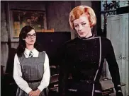  ?? 20TH CENTURY FOX FILM CORPORATIO­N ?? In the 1969 film “The Prime of Miss Jean Brodie,” Maggie Smith plays the leadwhile Pamela Franklin plays a student at theMarcia Blaine School forGirls in Edinburgh, Scotland.