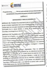  ?? FOTO ?? Esta es la portada del boceto del proyecto de ley para el sometimien­to a la justicia del crimen organizado.