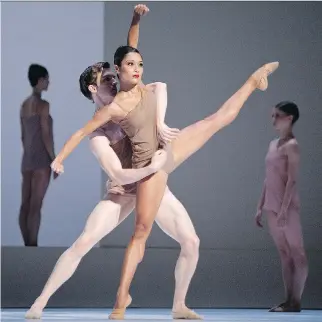  ?? PHOTOS: CYLLA VON TIEDEMANN ?? Tina Pereira and Robert Stephen in Chroma by Wayne McGregor. The fast-paced work moves in part to songs by the White Stripes.