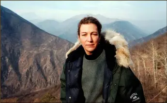  ??  ?? Sunday Times war correspond­ent Marie Colvin on assignment in the Chechen mountains, 1999