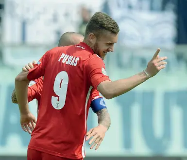  ?? ?? L’attaccante romeno George Puscas nel 2016 quando indossava la maglia del Bari Attesa per il ritorno dopo l’intesa raggiunta