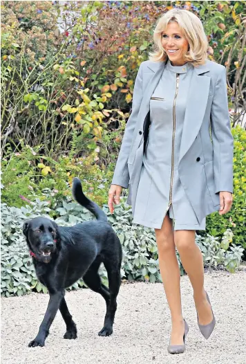  ??  ?? Brigitte Macron likes to be served 10 fruit and vegetables a day by the team of 25 cooks, headed by Guillaume Gomez, top left