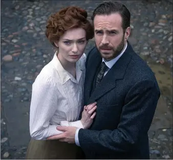  ??  ?? THE SKY’S THE LIMIT: Eleanor Tomlinson and Rafe Spall in War Of The Worlds