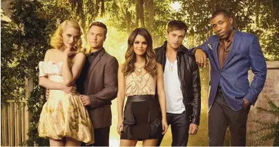  ?? COURTESY OF THE CW ?? The cast of “Hart of Dixie,” which now streams on Netflix.