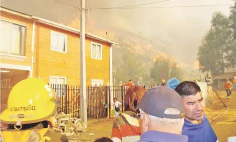  ?? FOTO: MUNICIPALI­DAD DE LOTA ?? En Colcura, Lota, existe un foco de incendio que ha arrasado 150 hectáreas.