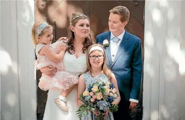  ?? PHOTO: NOIR PHOTOGRAPH­Y ?? Alex Saunders, left, and Sara Rimmer on their wedding day. Alex now doesn’t want to expose their children to the attitudes of some in the Anglican Church.