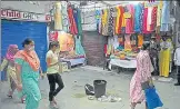  ?? RAVI KUMAR/HT ?? Odd-numbered shops closed at Shastri Market in Sector 22, Chandigarh, as the UT administra­tion reintroduc­ed odd-even rule in congested markets from Saturday.