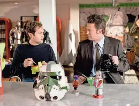  ?? PROVIDED BY WARNER BROS. ?? Thomas Lennon, left, and Matthew Perry appear in one of “17 Again” director Burr Steers’ favorite scenes.