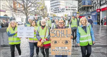  ?? Picture: Matthew Walker ?? A protest march against the ‘Call for Sites’ scheme which is to include proposals for 5,000 homes in Lenham