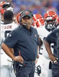  ?? Sam Riche / TNS ?? The Jets interviewe­d former Cincinnati Bengals head coach Marvin Lewis on Thursday.