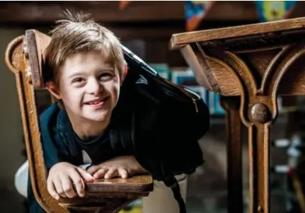  ?? FOTO MAARTEN DE BOUW ?? “Het voelde alsof Maxim niet meer welkom was op de school waar hij al vijf jaar zat”, zegt mama Babs De Wacker.