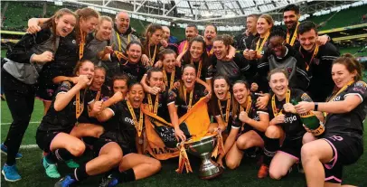  ??  ?? Wexford’s players celebrate after beating Peamount in the FAI Women’s Cup final