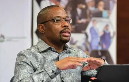  ?? /Gallo Images ?? KZN education MEC Kwazi Mshengu has had several meetings with different stakeholde­rs to deal with school violence at schools in Ezakheni, about 25km from Ladysmith.