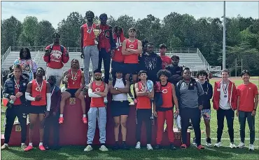  ?? Contribute­d ?? The Cedartown High School boys’ track and field team won the Region 7-4A championsh­ip at Southeast Whitfield High School on Tuesday, April 26.