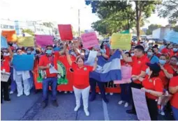  ?? FOTOS: MELVIN CUBAS ?? MALESTAR. Las protestas continuará­n si la directiva del IHSS en San Pedro Sula no resuelve la falta de insumos.