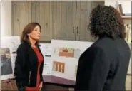  ?? LAUREN HALLIGAN -- LHALLIGAN@DIGITALFIR­STMEDIA.COM ?? Lt. Gov.nor Kathy Hochul learns about plans for Phase II of the Urban Grow Center on Monday in Troy.