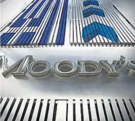  ??  ?? Cuartel. Sede central de Moody’s en Nueva York. La firma provee análisis de riesgo, investigac­ión y calificaci­ón crediticia global.