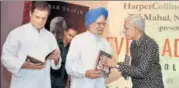  ?? VIPIN KUMAR/HT ?? Congress president Rahul Gandhi and former Prime Minister Manmohan Singh at the launch of a book by senior journalist Karan Thapar in New Delhi, on Wednesday.