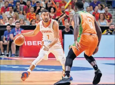  ??  ?? Jaime Fernández, en un amistoso de preparació­n para el Mundial de China de 2019.