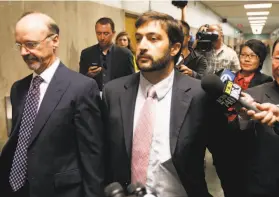  ?? Michael Macor / The Chronicle 2013 ?? Chris Bucchere (right), with attorney Ted Cassman after his conviction of felony manslaught­er in 2013, now wants to get back at his prosecutor.