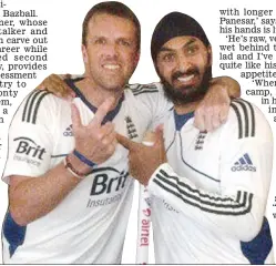  ?? TWITTER ?? Spin kings: Swann and Panesar after guiding England to victory in India in 2012