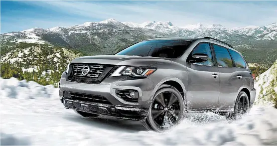  ?? FOTOS: NISSAN ?? Los detalles en negro en la carrocería de SUV son distintivo­s de ésta versión especial.