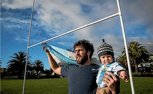  ?? BRADEN FASTIER/ THE LEADER ?? Matias Cacciavill­ani and son Sebastian, 15 months will be supporting the Argentinia­n Rugby team for the 2018 match against the All Blacks at Trafalgar Park.