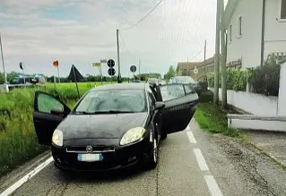  ?? ?? L'auto colpita La Fiat Bravo centrata dall’auto condotta dal trentenne