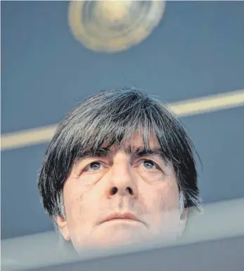  ?? FOTO: SWEN PFÖRTNER/DPA ?? Nach 15 Jahren ist Schluss: Joachim Löw tritt im Sommer als Bundestrai­ner zurück.