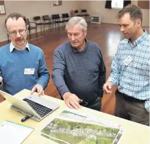  ?? PHOTO: GREGOR RICHARDSON ?? For your informatio­n . . . Dunedin City Council water and waste services network contracts manager William Clifford (left) and asset planner Jonathan Krause (right) keep Ocean View resident Alex Griffin up to date on wastewater pipe repairs in the area.