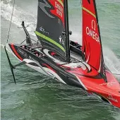  ??  ?? Team NZ’s T-foil on display, above, as opposed to Team UK’s Britannia using Y-foils.