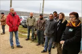  ?? (Photos Hélène Dos Santos) ?? Christiane Lambert (à droite) a apporté son soutien aux producteur­s et éleveurs du départemen­t.