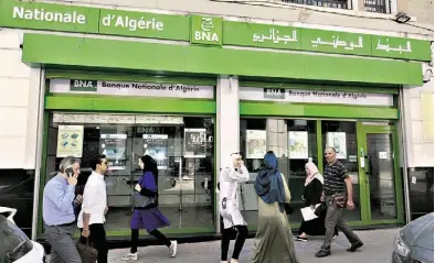  ?? ?? Primeira consequênc­ia é ao nível dos bancos argelinos.