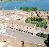  ??  ?? Bellezza
Il Palazzo Ducale di Mantova, patrimonio nazionale in stato allarmante