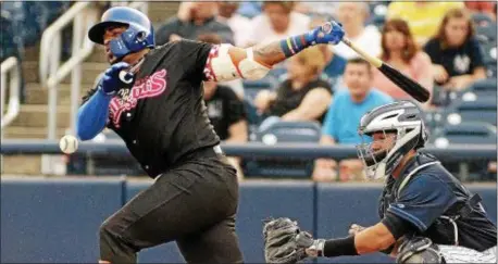  ?? KYLE FRANKO — TRENTONIAN PHOTO ?? Mets outfielder Yoenis Cespedes, on a rehab assignment with Binghamton, swings at a pitch during the first inning against the Thunder at Arm & Hammer Park on Friday night.