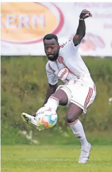  ?? FOTO: FS ?? Khaled Narey beim Testspiel Fortunas gegen Ruzomberok während des Trainingsl­agers.