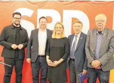  ?? ?? Die Rednerin und Redner des Abends (von links): Simon Özkeles, Martin Gerster, Verena Bentele, Rolf Preißing und Helmut Stebner.