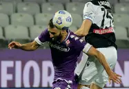  ??  ?? Capitano German Pezzella in azione nella partita contro l’Udinese