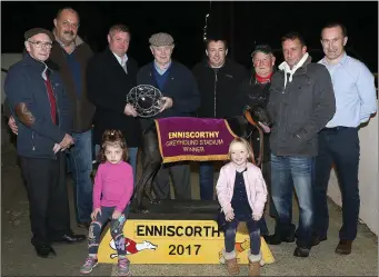  ??  ?? Tom Somers, James Kent, John Somers, Christy Murphy, Pádraig Cosgrave, Seamus Whelan, Gordon Murray, Barry Goff (racing manager), Gráinne Wickham and Emily Cosgrave after Piercestow­n Lord won the Vimmerby @ Stud Consolatio­n Stake.