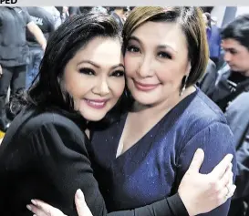  ??  ?? Maricel Soriano (left) and Sharon Cuneta