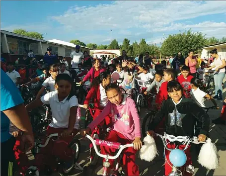  ??  ?? EL EvEnto fue organizado por la escuela primaria "Benito Juárez"