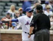  ?? FRANK FRANKLIN II — THE ASSOCIATED PRESS ?? Mets manager Terry Collins argues a call with umpire Fieldin Culbreth during the fourth inning on Thursday.
