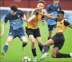  ?? Picture: PSP Images ?? Rochester City and Maidstone do battle