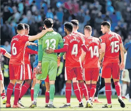  ?? FOTO: GETTY ?? El Girona, tras trece partidos consecutiv­os sin saborear un triunfo, hizo historia en el Santiago Bernabéu.