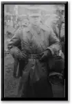  ?? Courtesy photo ?? A picture of Arden Moser in uniform during World War II.