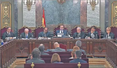  ?? / EFE ?? El tribunal que ha juzgado el procés, presidido por Manuel Marchena, ayer durante la última sesión.