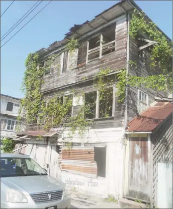  ??  ?? A three-storey building on Waterloo Street listed to be demolished