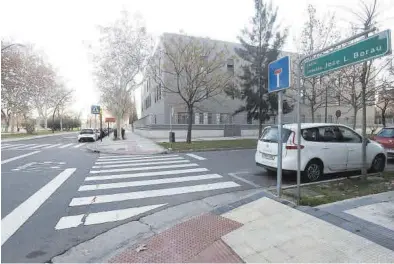  ?? ANDREEA VORNICU ?? El incidente se desató en la intersecci­ón de la calle José Luis Borau y la calle Adolfo Aznar, en el barrio del Actur.